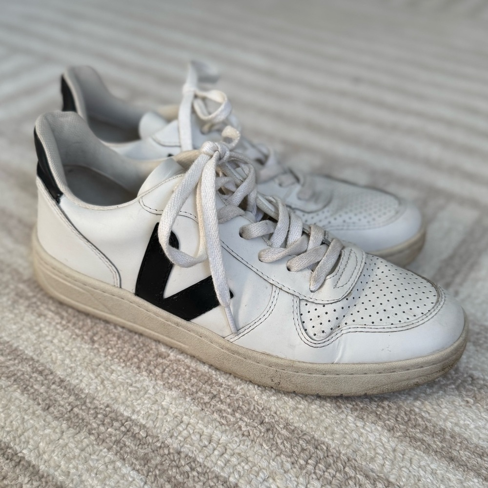 Veja Campo Leather Sneakers